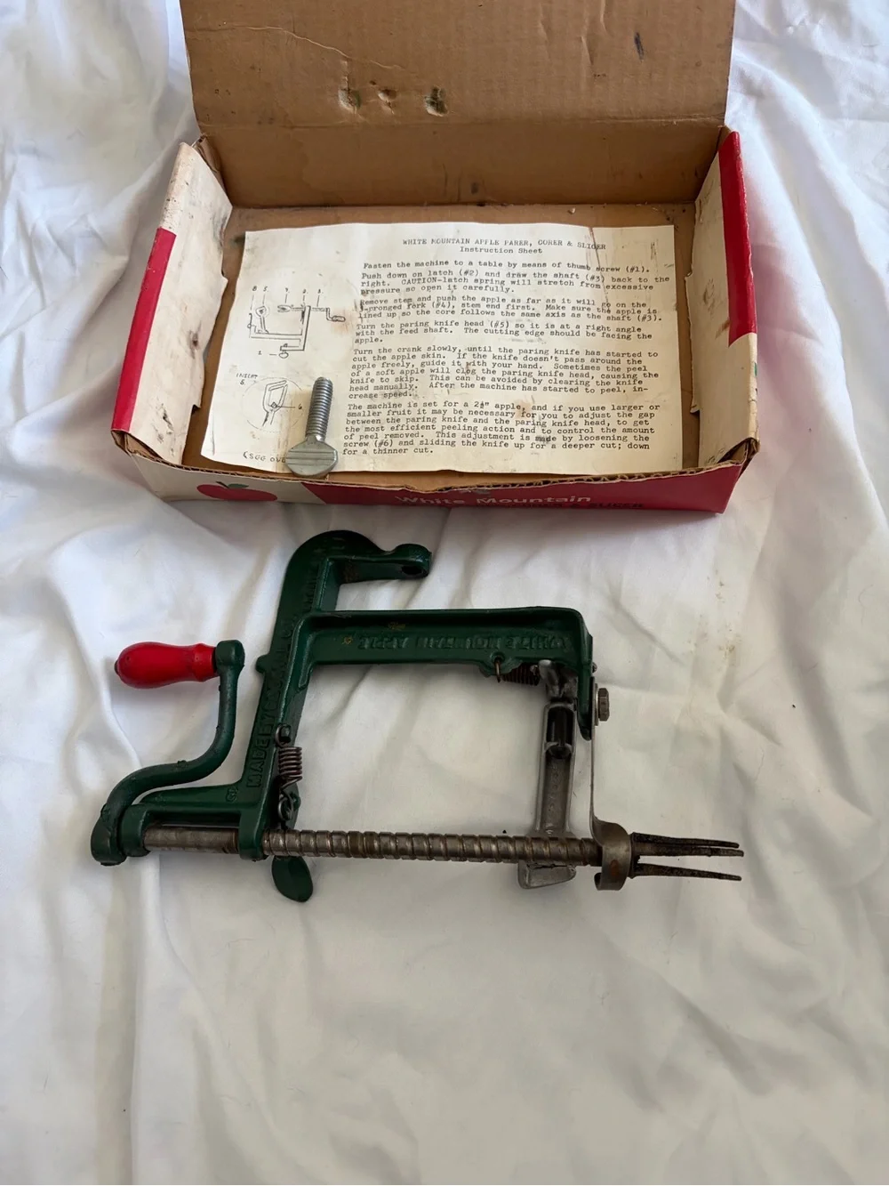 Vintage White Mountain No3 Apple Parer, Corer  Slicer  Green with Box and Manual